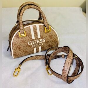 Guess Golden Brown Handbag so little and so cute 🥰!